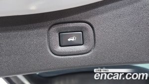 Renault-KoreaSamsung QM6 2.0 LPe RE Signature 2WD 2023 года из Южной Кореи