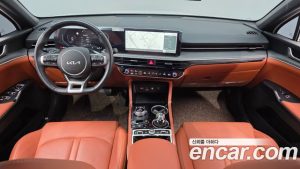 Kia K5 1.6 Turbo 2025 года из Южной Кореи