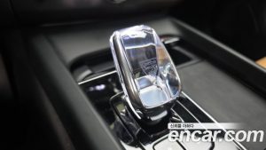 Volvo XC60 B5 Ultra Bright 2025 года из Южной Кореи