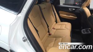 Volvo XC60 B5 Ultra Bright 2025 года из Южной Кореи
