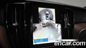 Volvo XC60 B5 Ultra Bright 2025 года из Южной Кореи