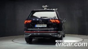 Volkswagen Tiguan 2.0 TDI 4 Prestige 2023 года из Южной Кореи