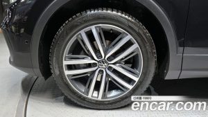 Volkswagen Tiguan 2.0 TDI 4 Prestige 2023 года из Южной Кореи