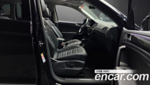 Volkswagen Tiguan 2.0 TDI 4 Prestige 2023 года из Южной Кореи