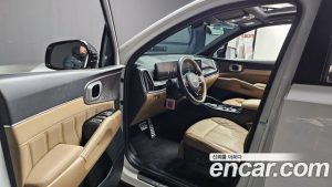 Kia Sorento HEV 1.6 2WD 2024 года из Южной Кореи
