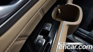 Kia Sorento HEV 1.6 2WD 2024 года из Южной Кореи