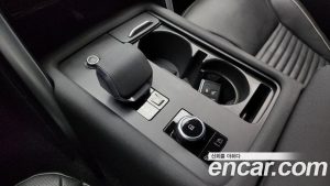 Land Rover Discovery D300 R-Dynamic HSE 2023 года из Южной Кореи