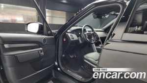 Land Rover Discovery D300 R-Dynamic HSE 2023 года из Южной Кореи