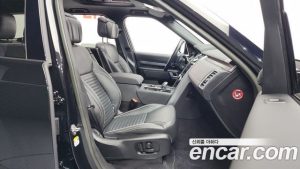 Land Rover Discovery D300 R-Dynamic HSE 2023 года из Южной Кореи