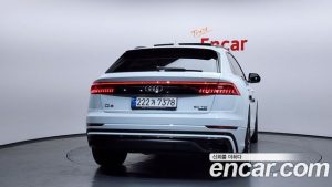 Audi Q8 50 TDI 4WD Premium 2023 года из Южной Кореи
