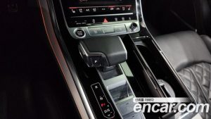 Audi Q8 50 TDI 4WD Premium 2023 года из Южной Кореи