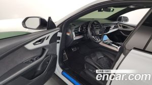 Audi Q8 50 TDI 4WD Premium 2023 года из Южной Кореи