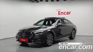 Mercedes-Benz E-Class E300 4MATIC Exclusive 2025 года из Южной Кореи