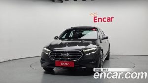 Mercedes-Benz E-Class E300 4MATIC Exclusive 2025 года из Южной Кореи