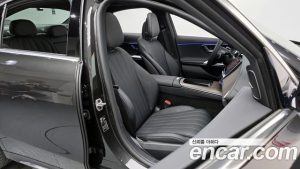 Mercedes-Benz E-Class E300 4MATIC Exclusive 2025 года из Южной Кореи