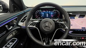Mercedes-Benz E-Class E300 4MATIC Exclusive 2025 года из Южной Кореи