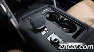 Land Rover Discovery P360 Dynamic HSE 2024 года из Южной Кореи