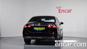 Mercedes-Benz E-Class E350e 4MATIC 2025 года из Южной Кореи