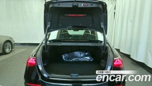 Mercedes-Benz E-Class E350e 4MATIC 2025 года из Южной Кореи
