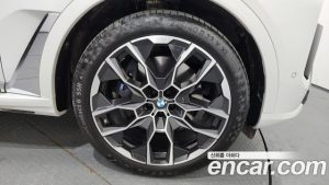 BMW X7 xDrive 40i M Sport 6 2025 года из Южной Кореи