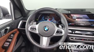 BMW X7 xDrive 40i M Sport 6 2025 года из Южной Кореи