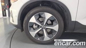 Volvo XC40 B4 ULTIMATE Bright 2023 года из Южной Кореи