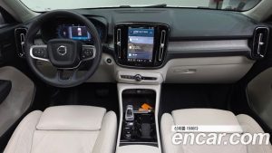 Volvo XC40 B4 ULTIMATE Bright 2023 года из Южной Кореи