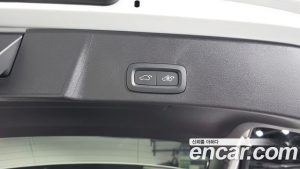 Volvo XC40 B4 ULTIMATE Bright 2023 года из Южной Кореи