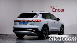 Audi Q4 e-tron 40 Premium 2023 года из Южной Кореи