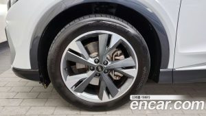Audi Q4 e-tron 40 Premium 2023 года из Южной Кореи