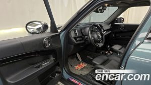 Mini Countryman CLASSIC 2024 года из Южной Кореи