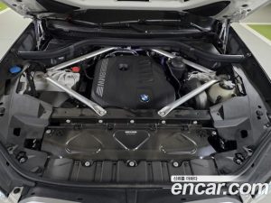 BMW X5 xDrive 40i M Sport 2025 года из Южной Кореи