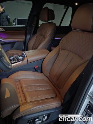 BMW X5 xDrive 40i M Sport 2025 года из Южной Кореи