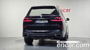 BMW X7 xDrive 40i M Sport 6 2025 года из Южной Кореи