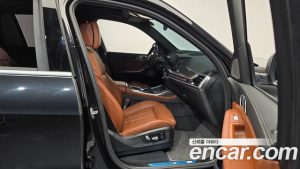 BMW X7 xDrive 40i M Sport 6 2025 года из Южной Кореи
