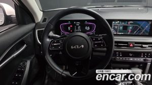 Kia Seltos Бензин 1.6 Turbo 2WD 2024 года из Южной Кореи