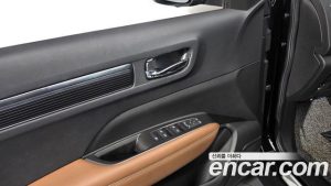 Renault-KoreaSamsung QM6 2.0 LPe RE Signature 2WD 2022 года из Южной Кореи
