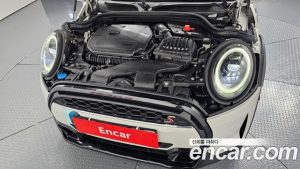 Mini Cooper Convertible Seaside Edition 2023 года из Южной Кореи