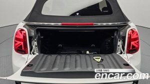 Mini Cooper Convertible Seaside Edition 2023 года из Южной Кореи