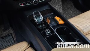 Volvo XC60 B5 Inscription 2022 года из Южной Кореи