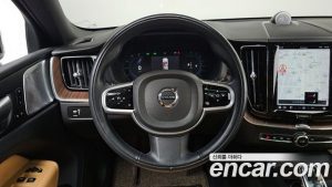 Volvo XC60 B5 Inscription 2022 года из Южной Кореи