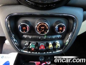 Mini Clubman CLASSIC 2024 года из Южной Кореи