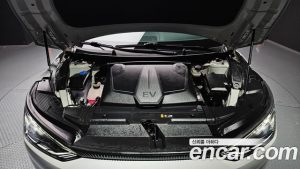 Kia EV6 Long Range 2024 года из Южной Кореи