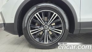 Volkswagen Tiguan 2.0 TDI Premium 2022 года из Южной Кореи