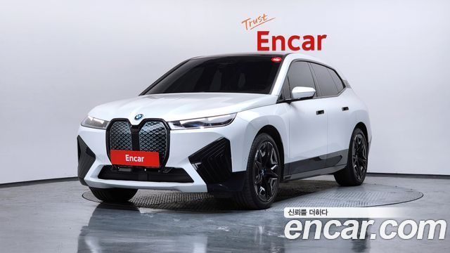 BMW iX xDrive50 Sport Plus 2024 года из Кореи