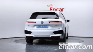 BMW iX xDrive50 Sport Plus 2024 года из Южной Кореи