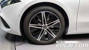 Mercedes-Benz A-Class A220 SEDAN 2025 года из Южной Кореи