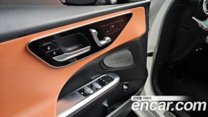 Mercedes-Benz C-Class C300 4MATIC Avantgarde 2023 года из Южной Кореи