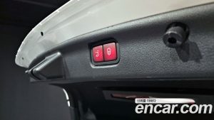 Mercedes-Benz C-Class C300 4MATIC Avantgarde 2023 года из Южной Кореи