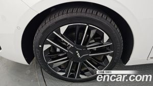 Kia K8 Signature 2025 года из Южной Кореи